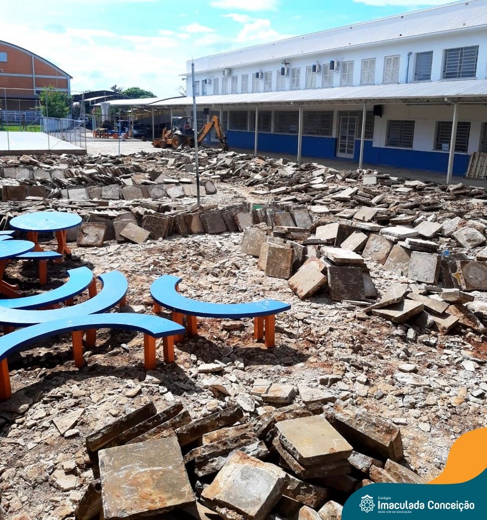 Colégio Imaculada Conceição realiza obra de reforma no pátio interno