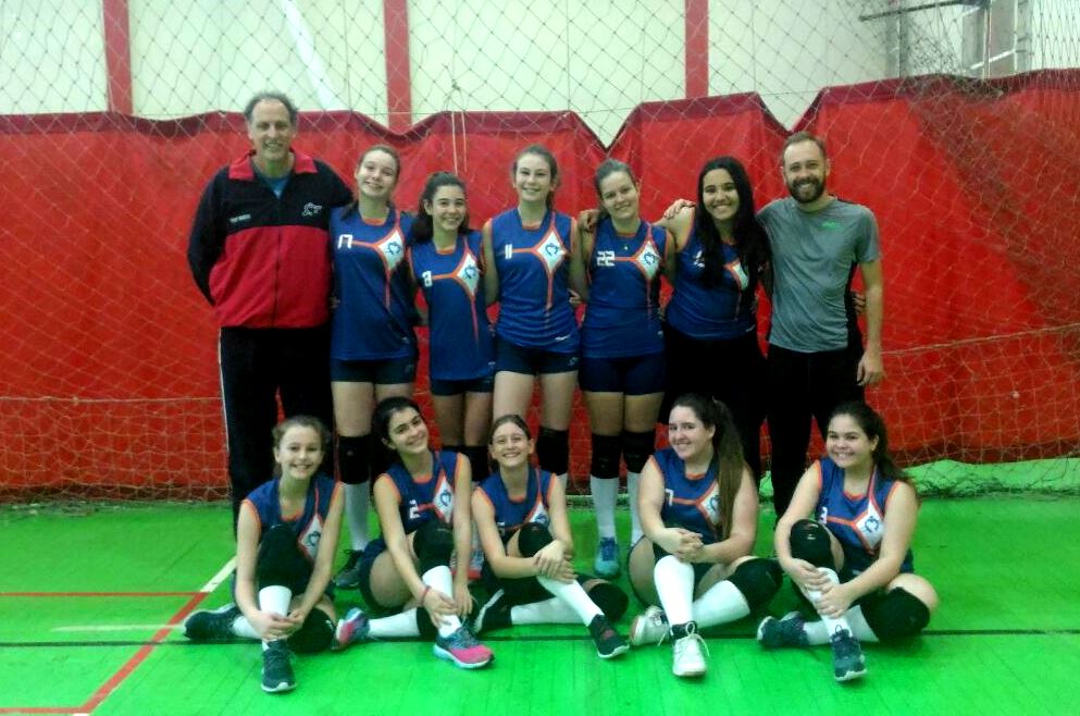 CMB participa de Interescolar Mirim de Vôlei